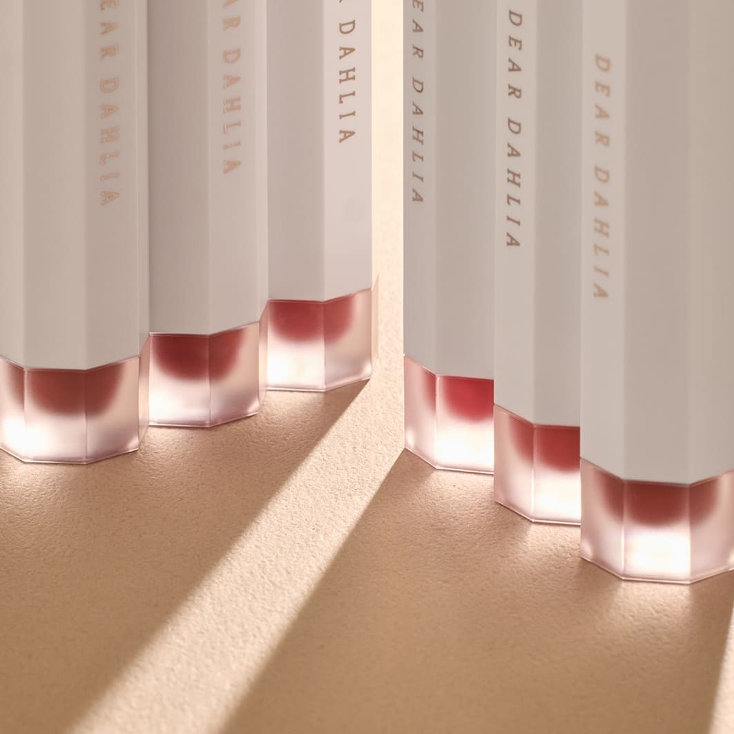 Dear Dahlia Dream Velvet Lip Cloud