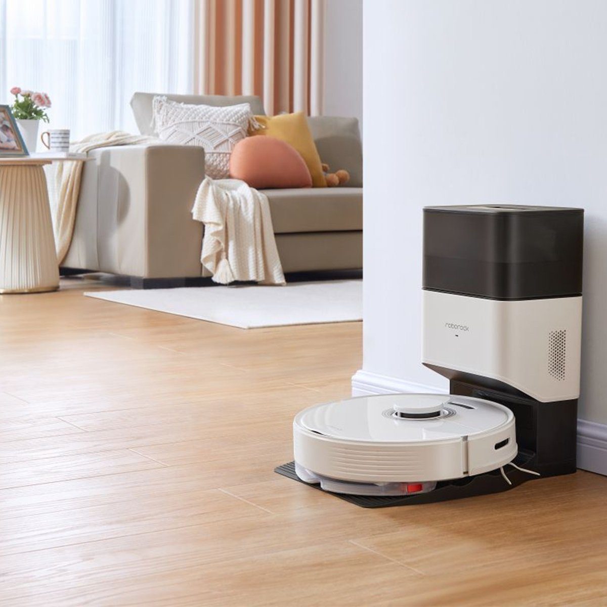 Roborock Saugroboter Q7 Max+ mit Zubehör-Set, 58,00 W, 4200Pa, Intelligente Staubsammlung, mit Saugstation (2,5L), Teppichboden reinigen, 3D-Map, LiDAR-Navigation, App-Steuerung
