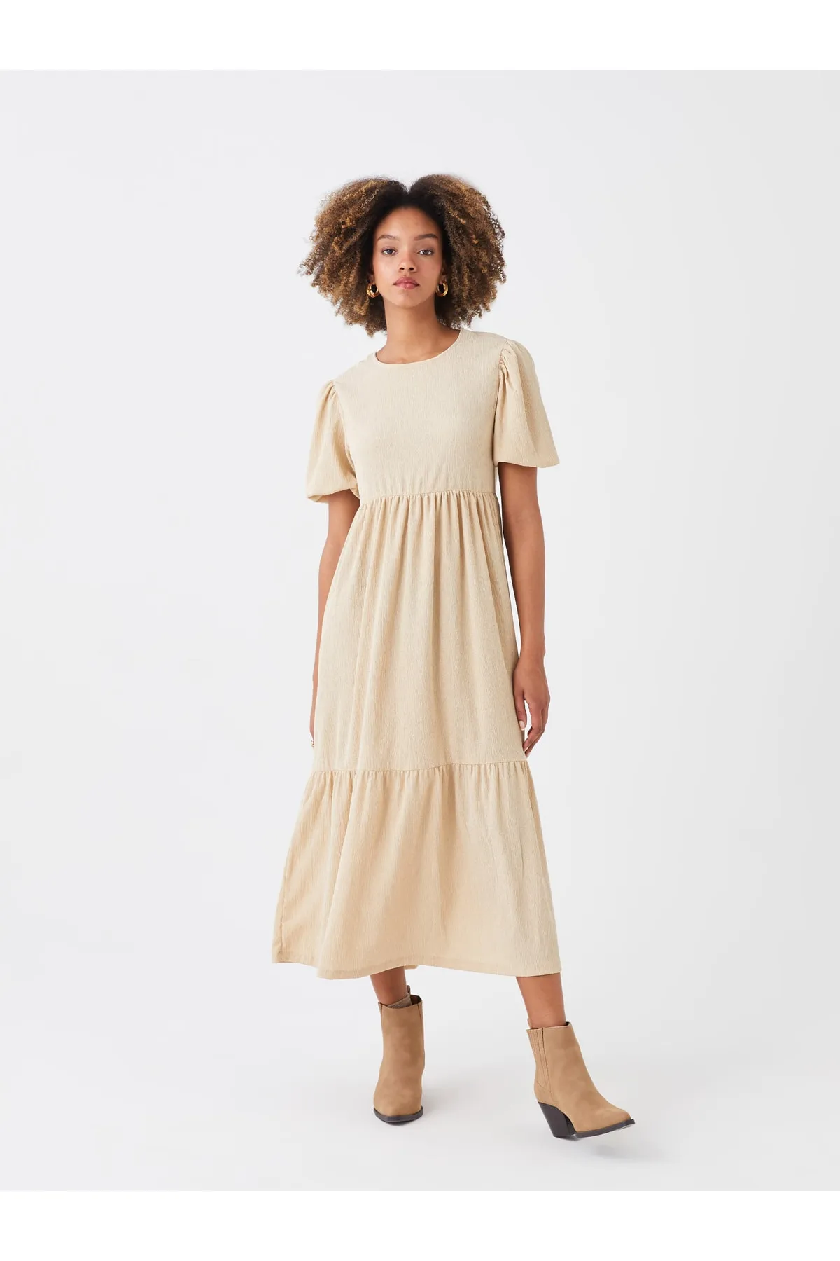 LC Waikiki  Gerades, kurzärmliges Damenkleid mit Rundhalsausschnitt