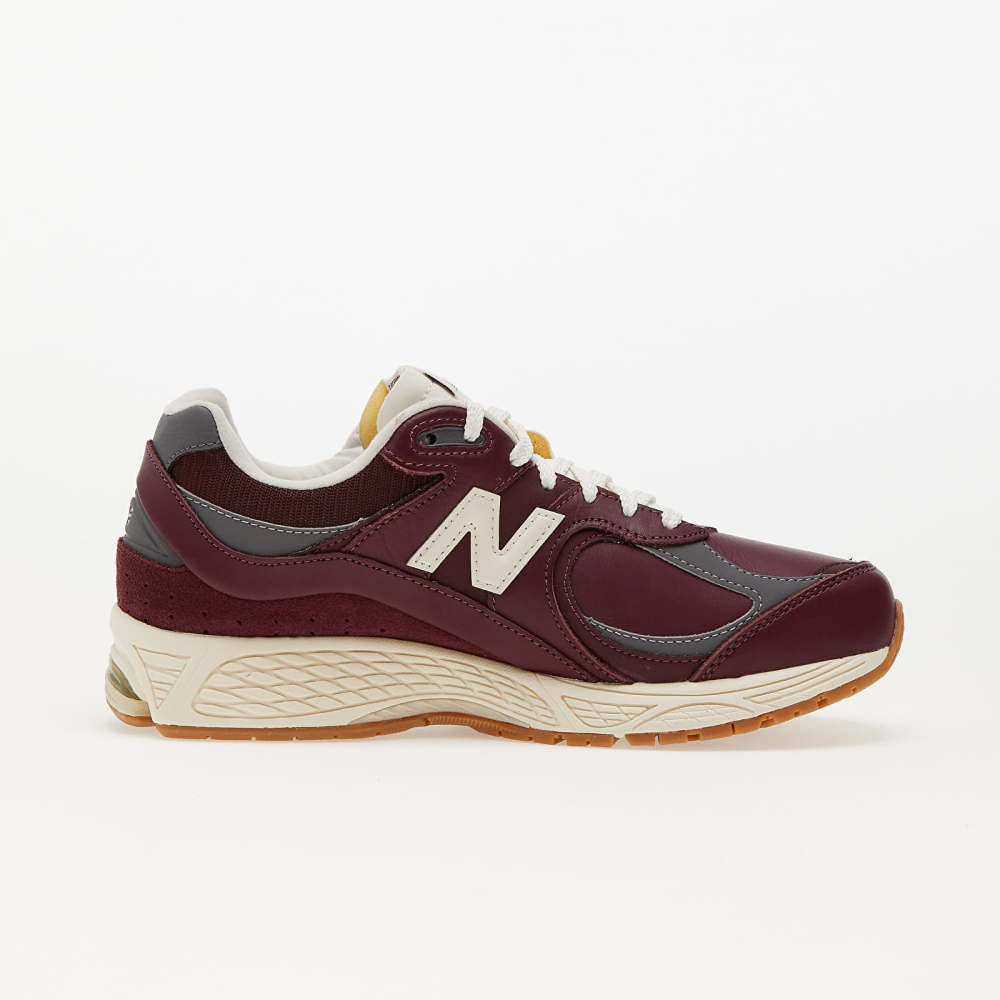 New Balance 2002R M2002RVH / rot
