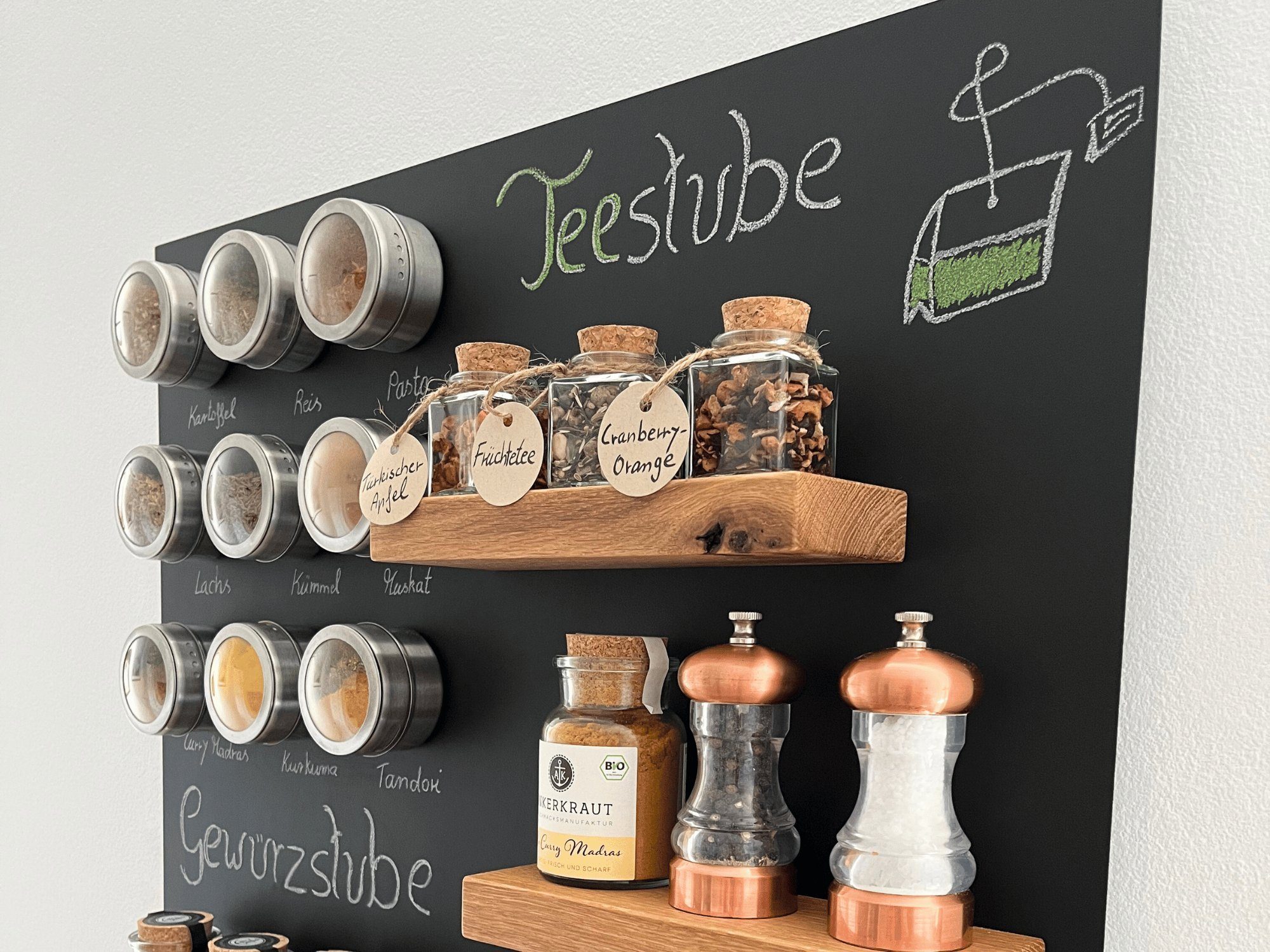 wood4hood Gewürzregal MAGNET, Spar-Set mit viel Zubehör, Magnettafel mit magnetischen Böden aus Eiche · beschreibbar
