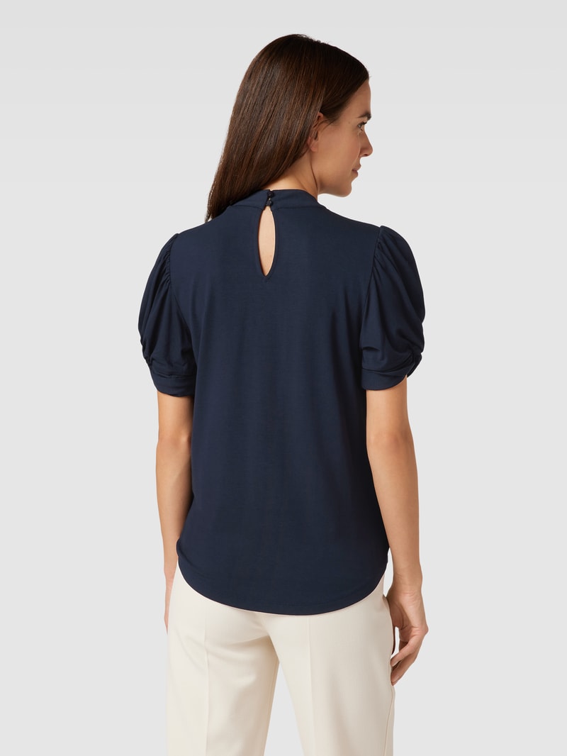 T-Shirt mit Schlüsselloch-Ausschnitt Modell 'IRVETTE' in marineblau