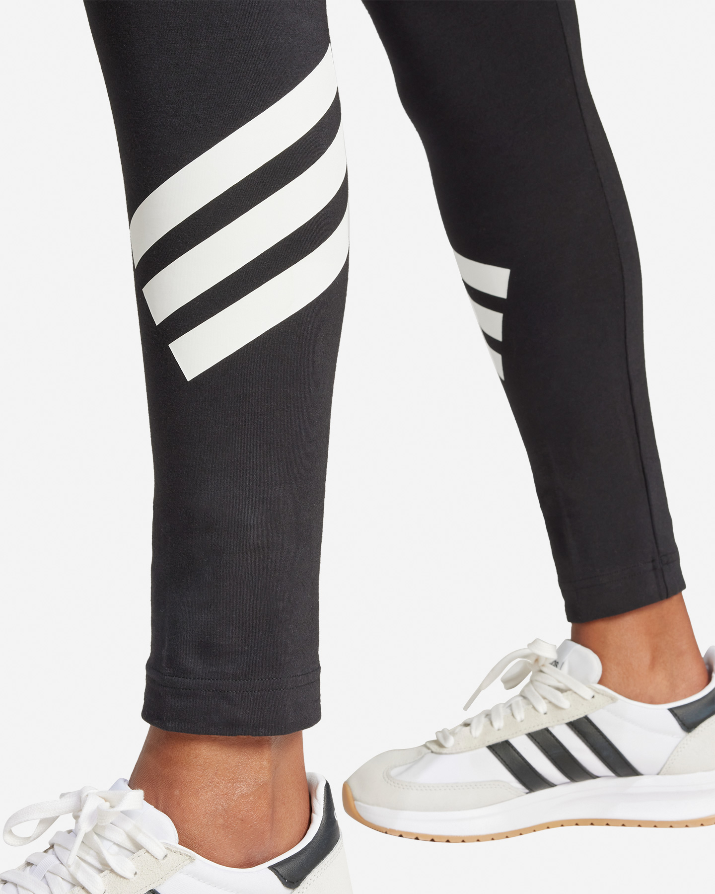 Leginsy Adidas 3stripes Icons W JE0215