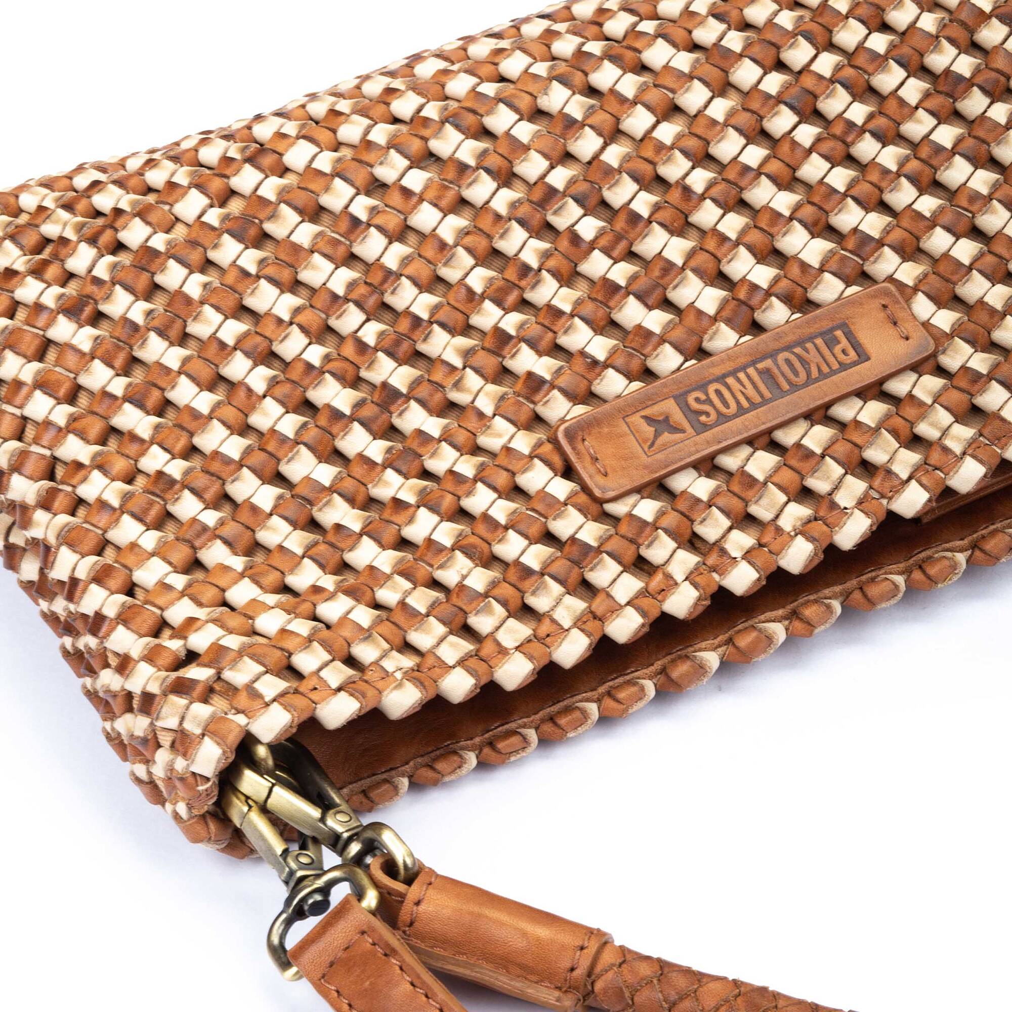 Damska torebka typu crossbody z plecionej skóry - BRANDY