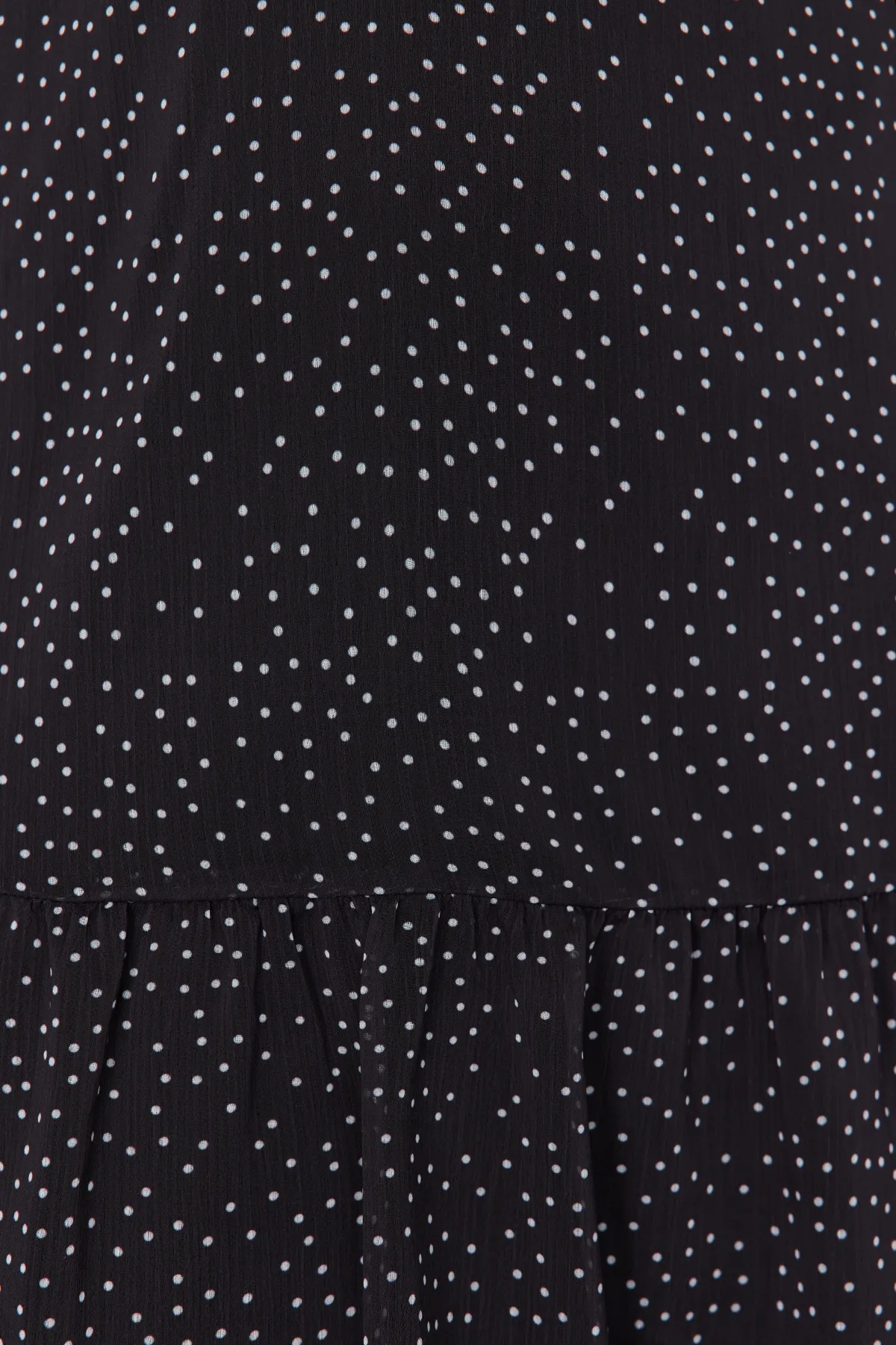 Trendyol Curve  Schwarzes gewebtes Minikleid mit Polka Dots