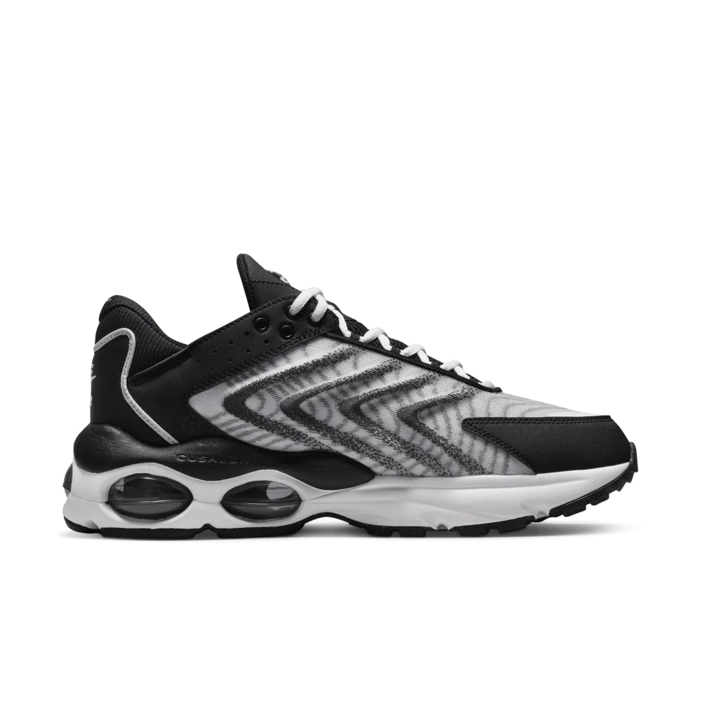 Nike Air Max TW DQ3984-001 / schwarz