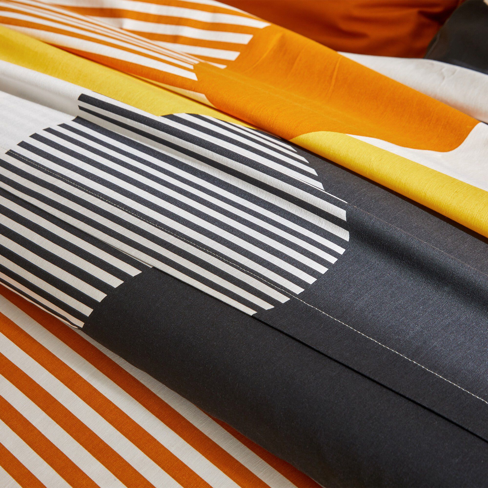 Linge de lit Nico en coton imprimé rayures style graphique
