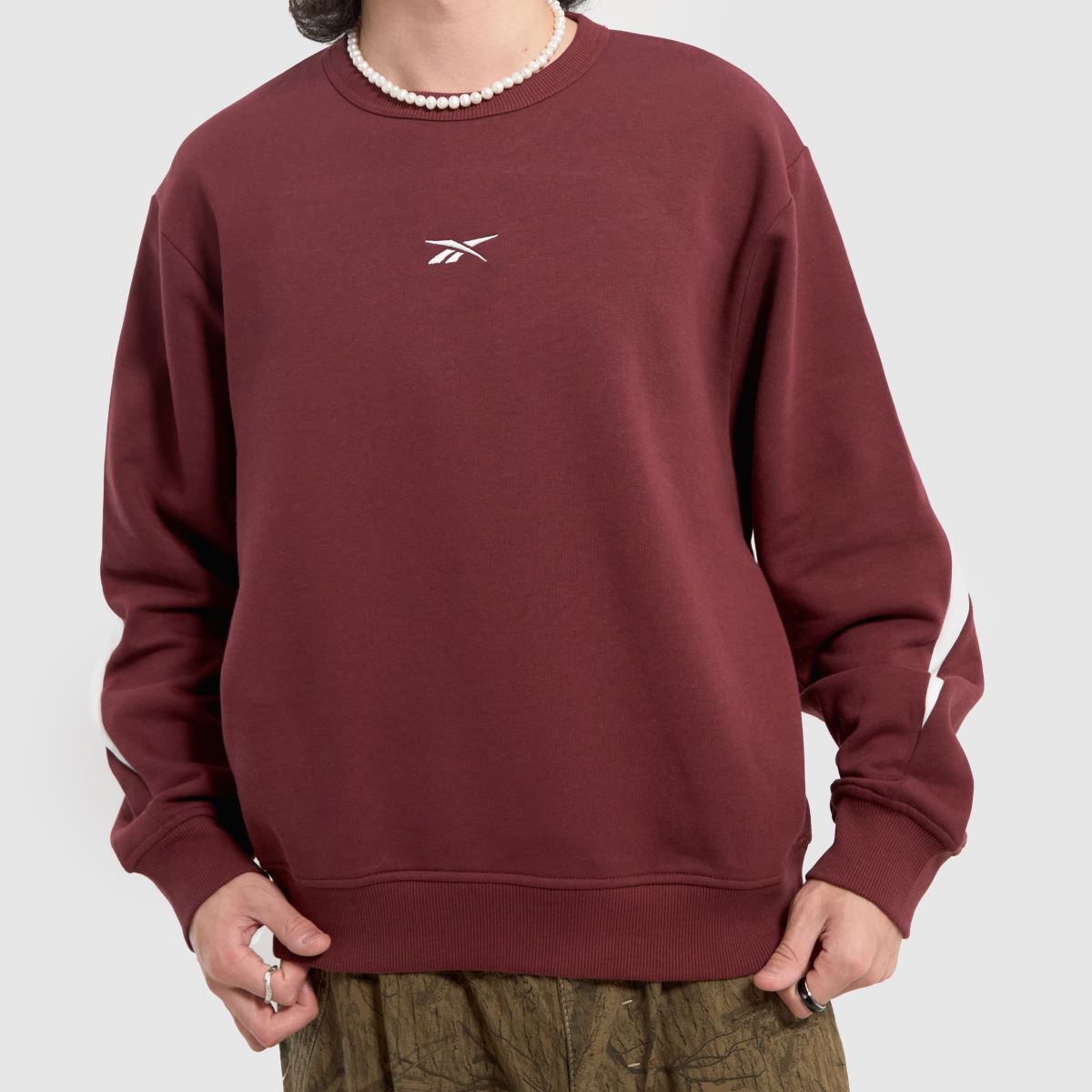 Reebok – Klassisk sweatshirt i vinröd