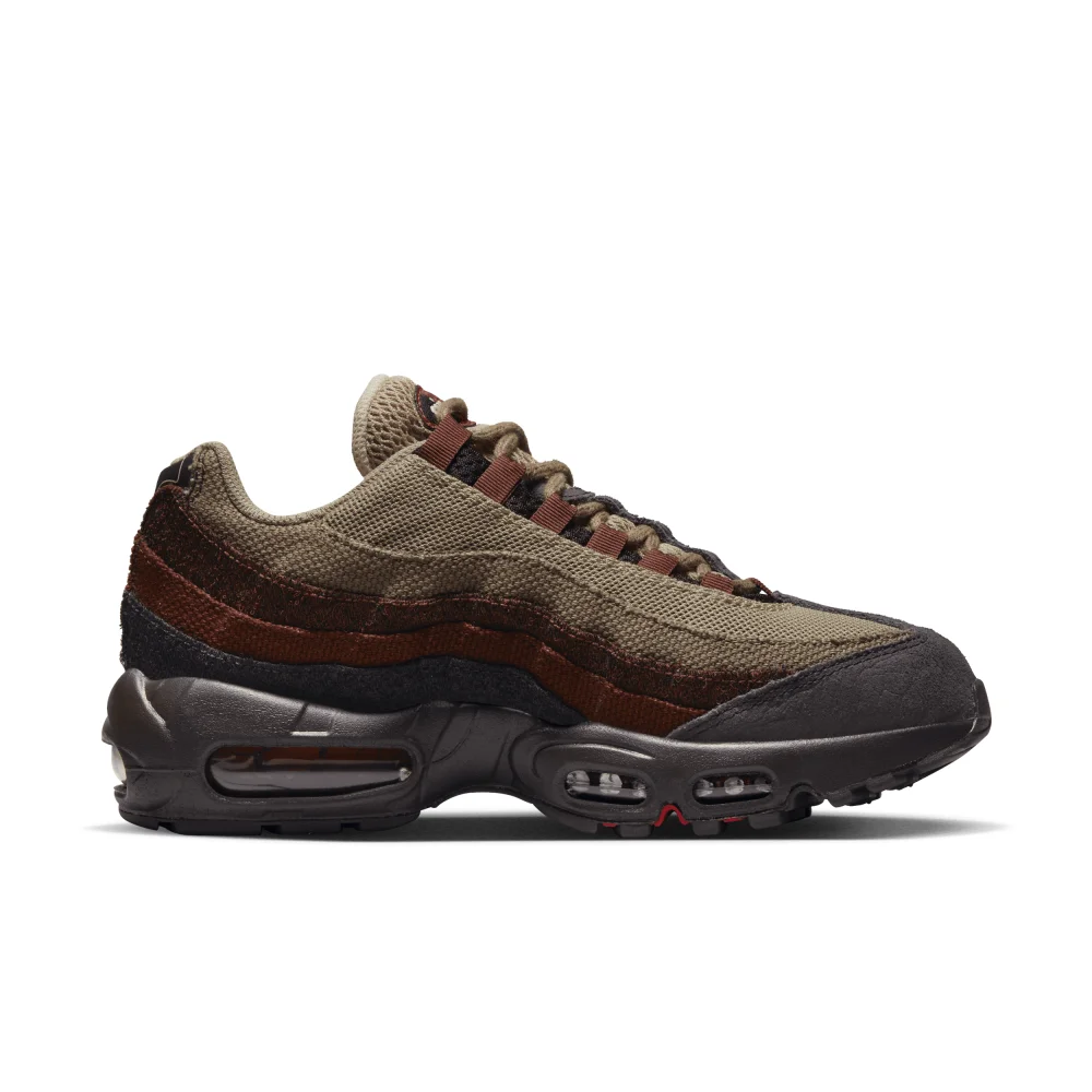 Nike Air WMNS Max 95 DZ4710 200 / braun