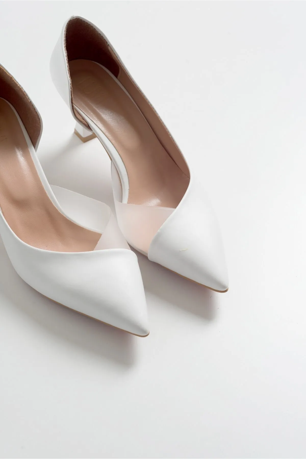 LuviShoes  353 Damenschuhe mit weißem Hautabsatz