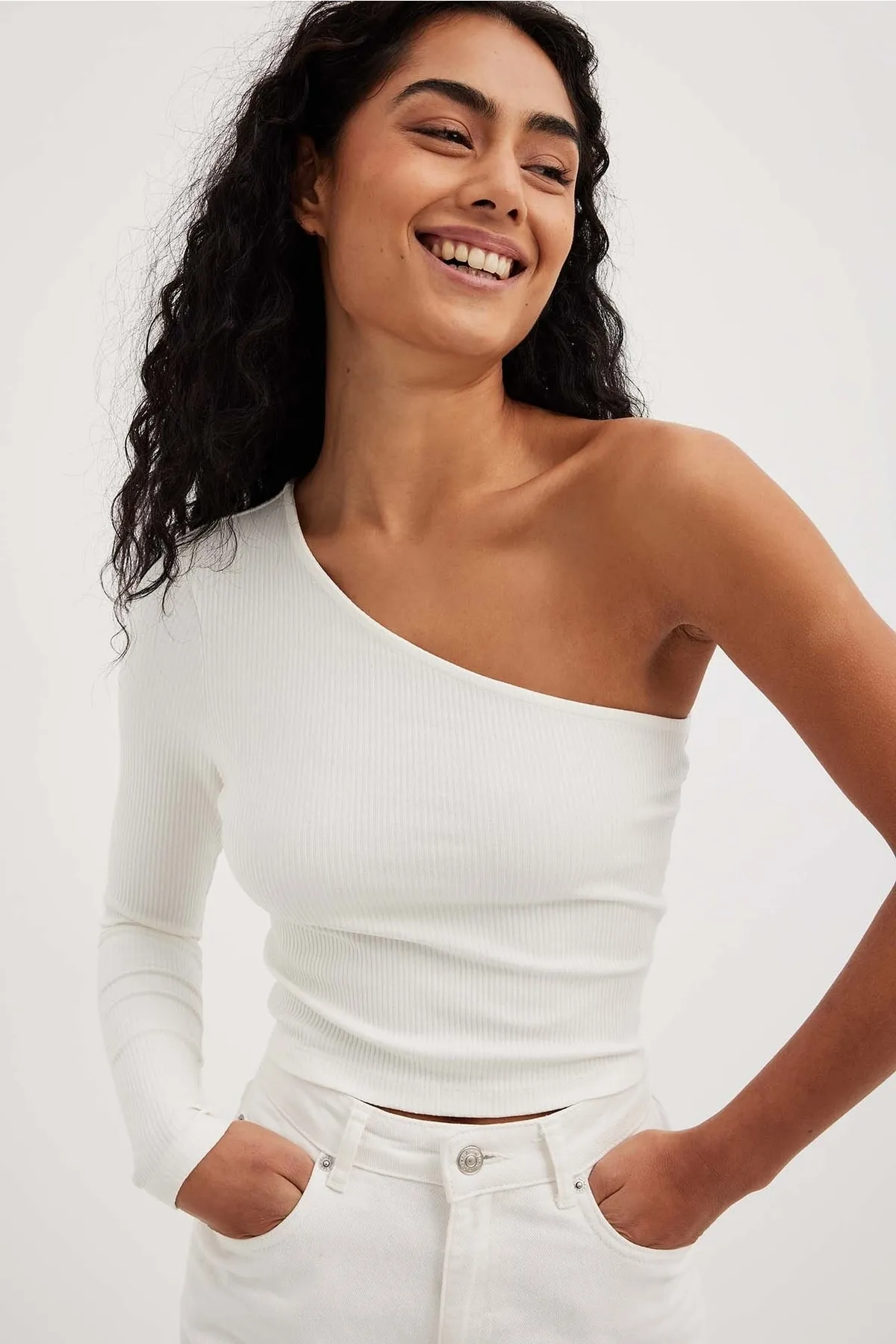 NA-KD  One-Shoulder-Rippoberteil