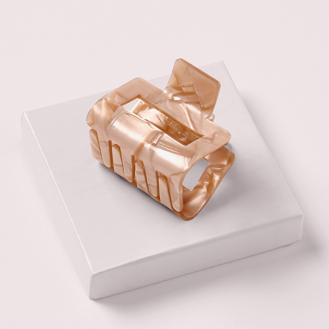 Midcentury Claw Clip – Latte Marble