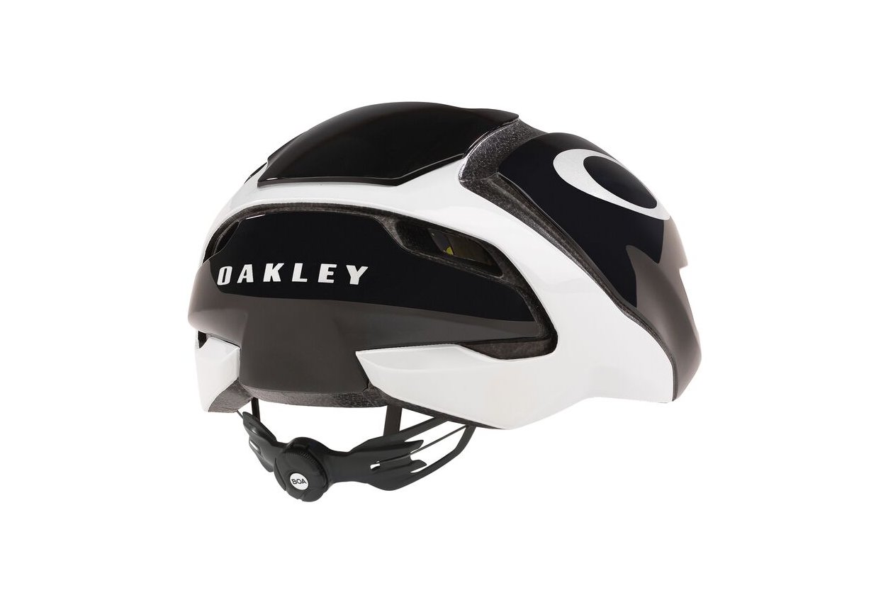 Oakley ARO5