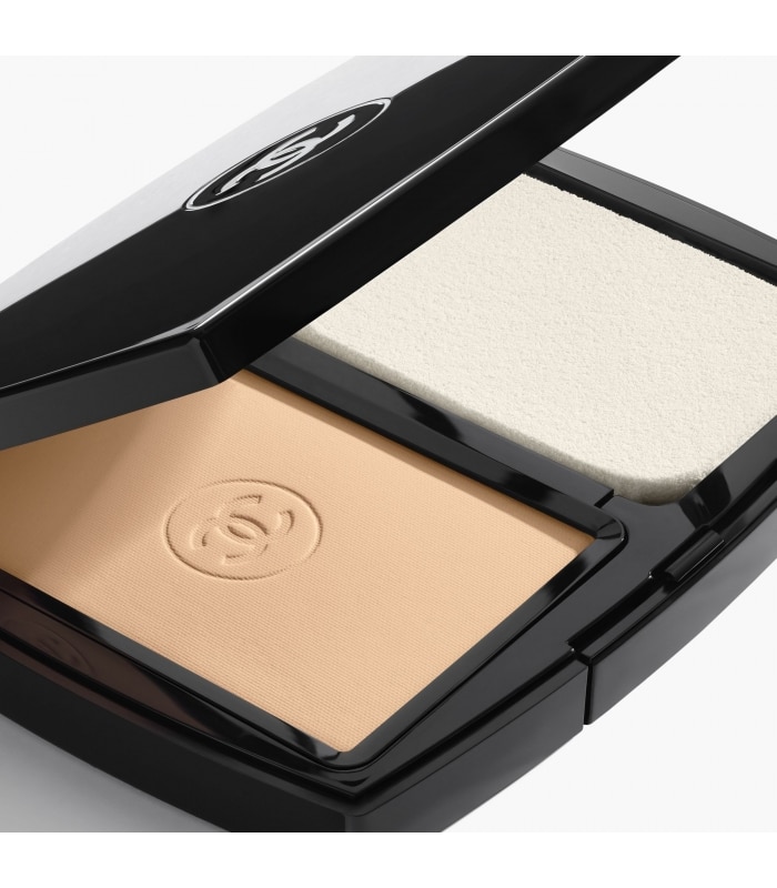 Chanel-ULTRA LE TEINT COMPACT HAUTE TENUE ULTRA CONFORT-Fini zéro défaut