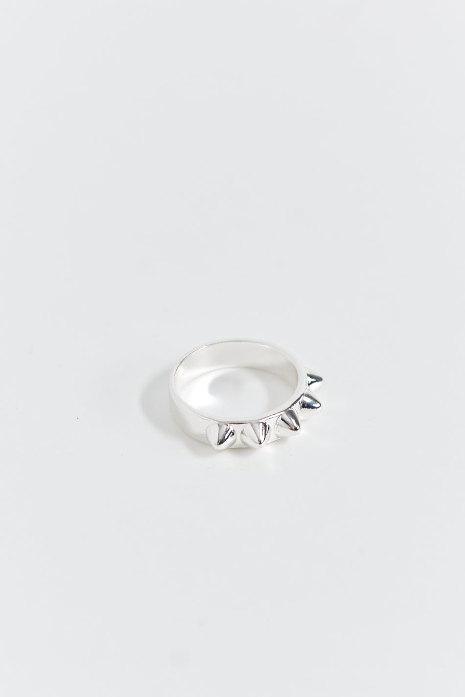 Spike ring