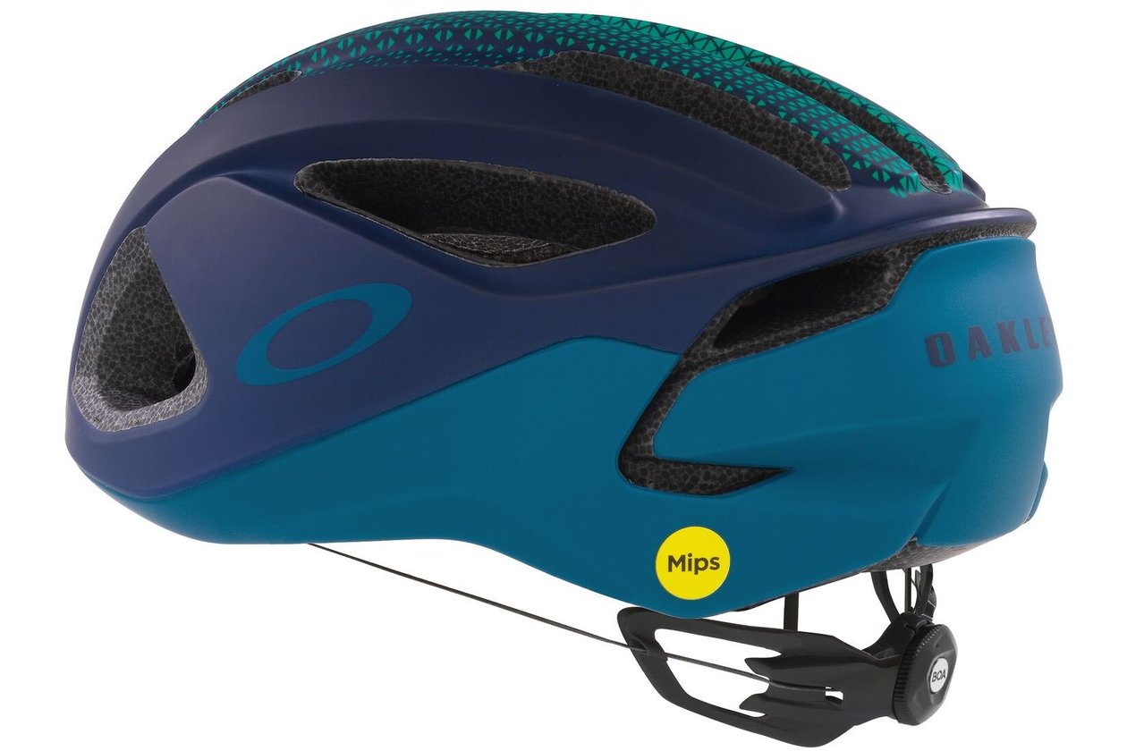 Oakley ARO3