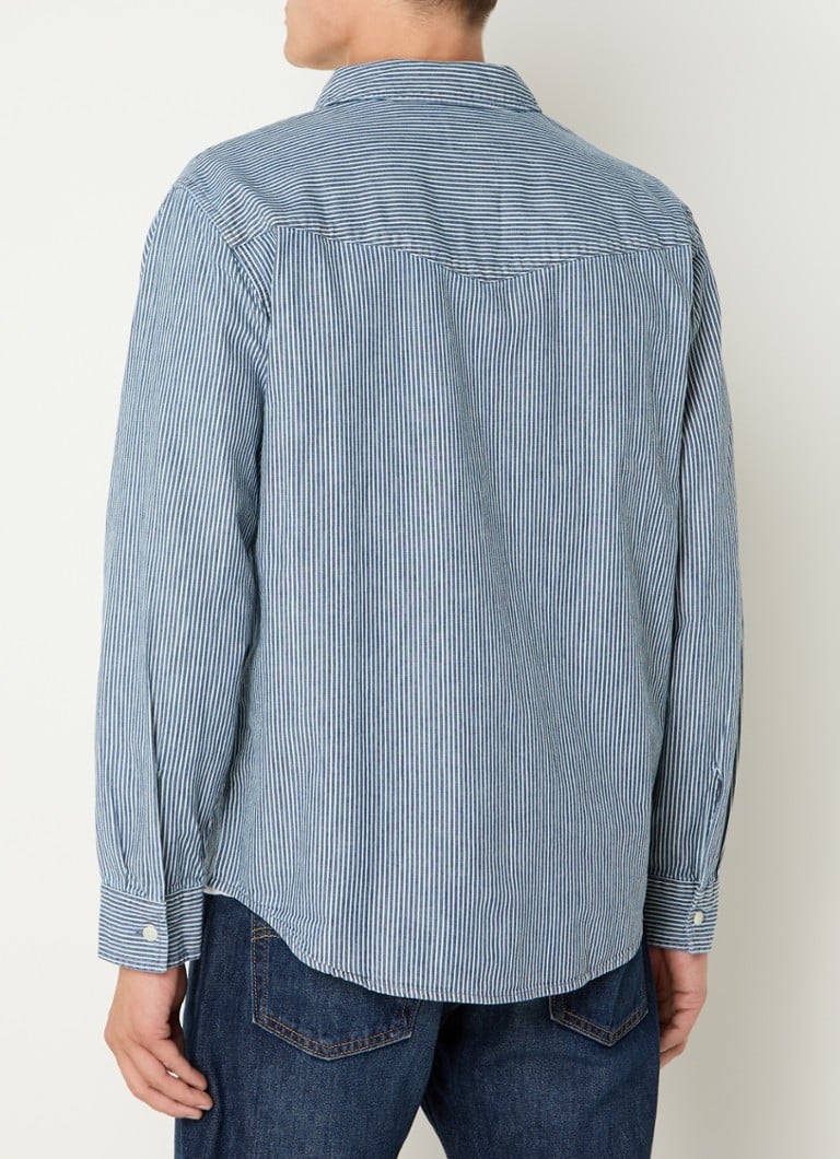 Sobretudo Levi's de corte regular com estampa listrada e bolsos no peito.