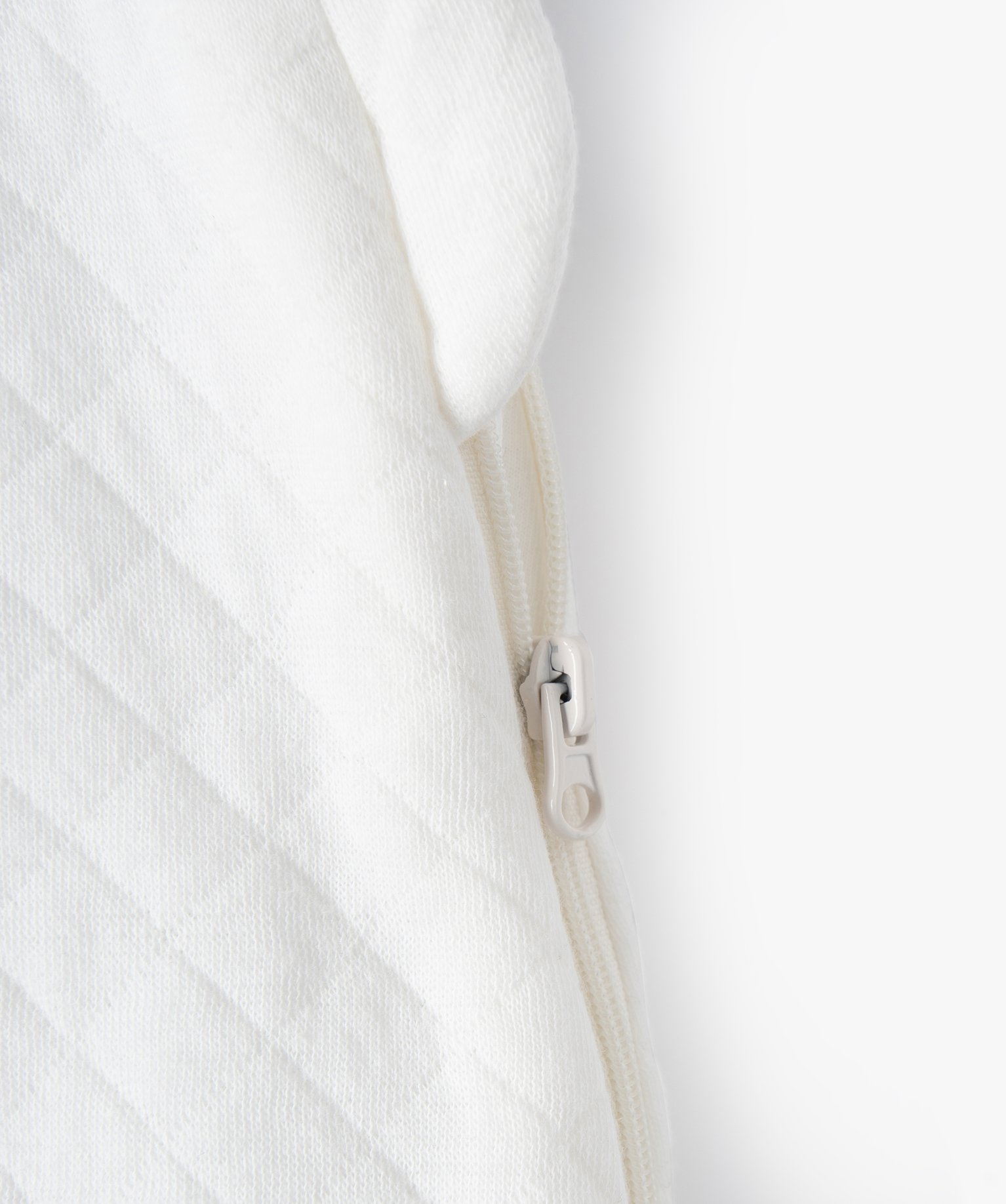 Gigoteuse hiver matelassée avec inscription brodée TOG 3 ecru | GEMO