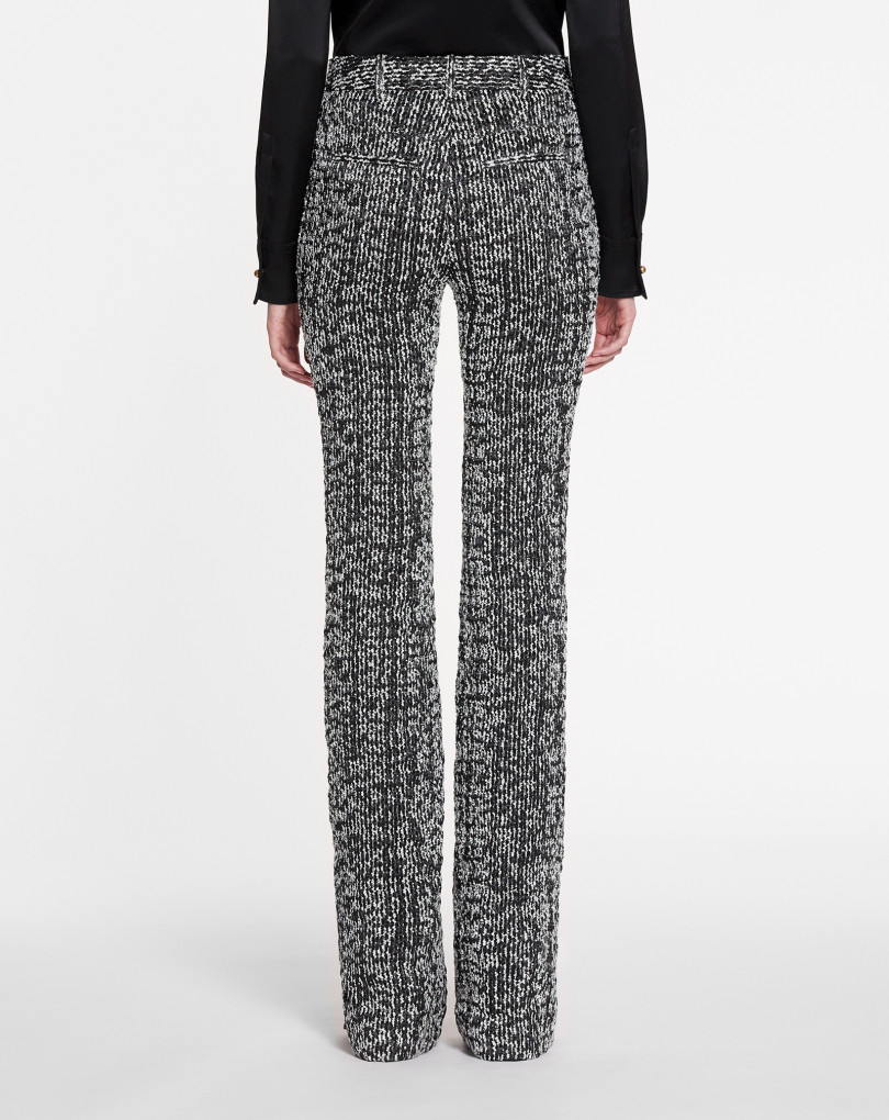 PANTALON AJUSTÉ ÉVASÉ