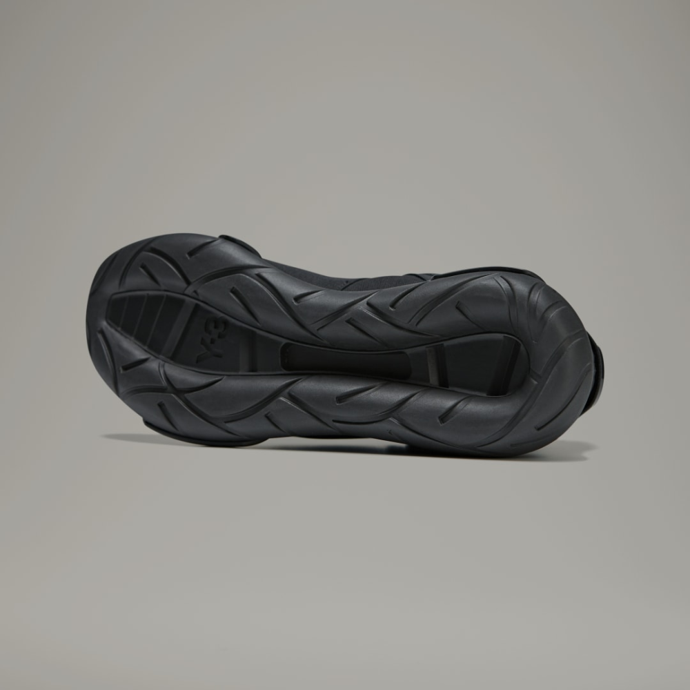 Y-3 Qasa IF5505 / schwarz
