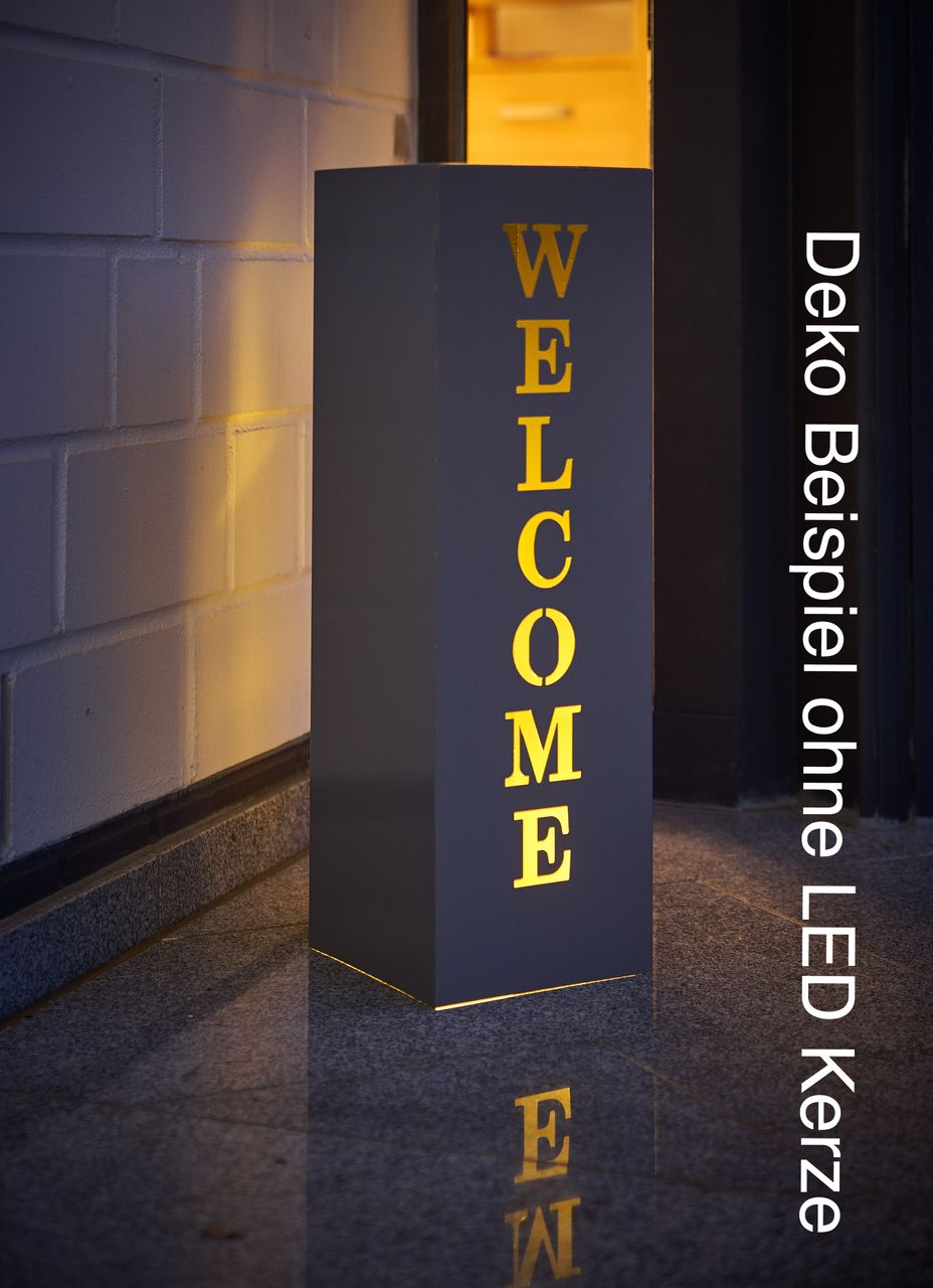 Weles Säule, Welcome, 16 x 16 x 50 cm, grau