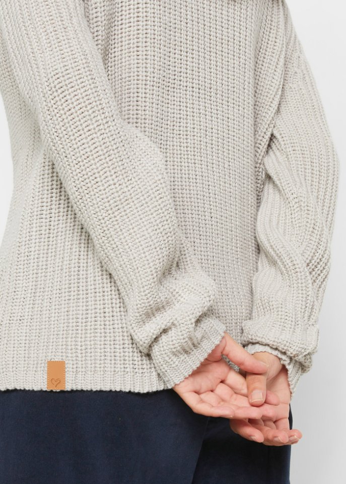 Grober Strickpullover mit weitem Kragen
