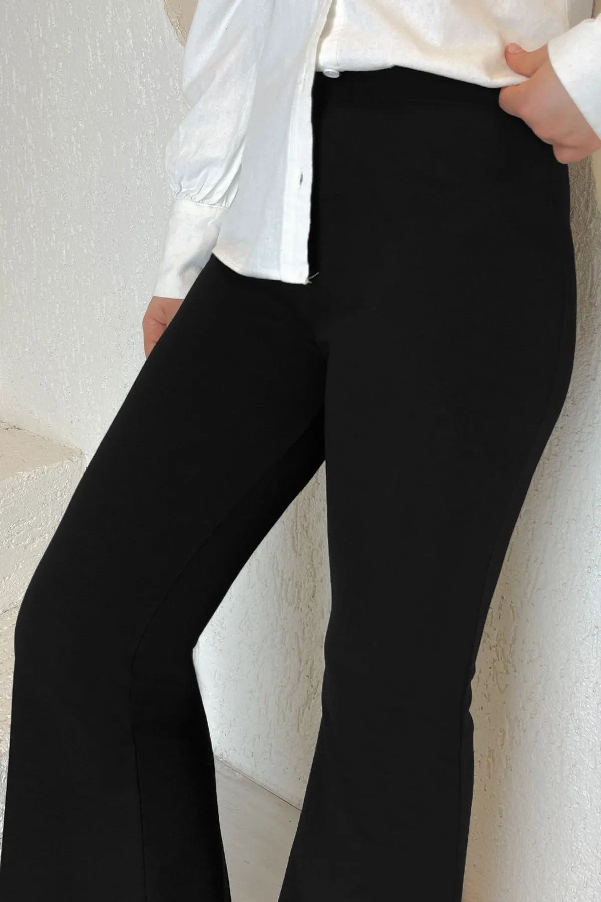InStyle  Scuba-Hose mit ausgestelltem Bein – Schwarz