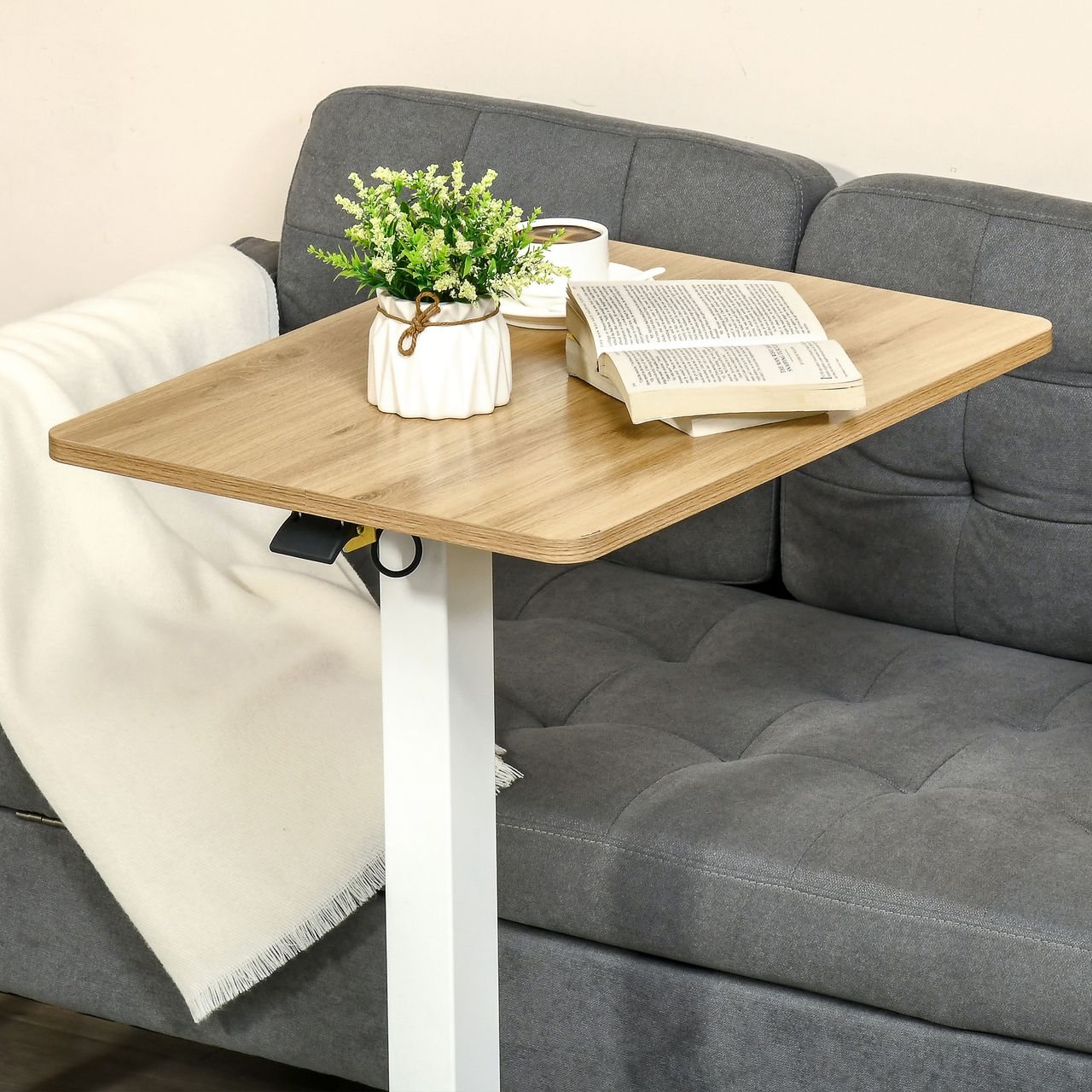 HOMCOM Höhenverstellbar Steh-Sitz Schreibtisch Laptoptisch Stehpult Beistelltisch mit Rollen C-förmig Platzsparend für Arbeitszimmer Sofa Bett Natur Weiß Belastbar bis 70 kg 65 x 48 x 70-110 cm
