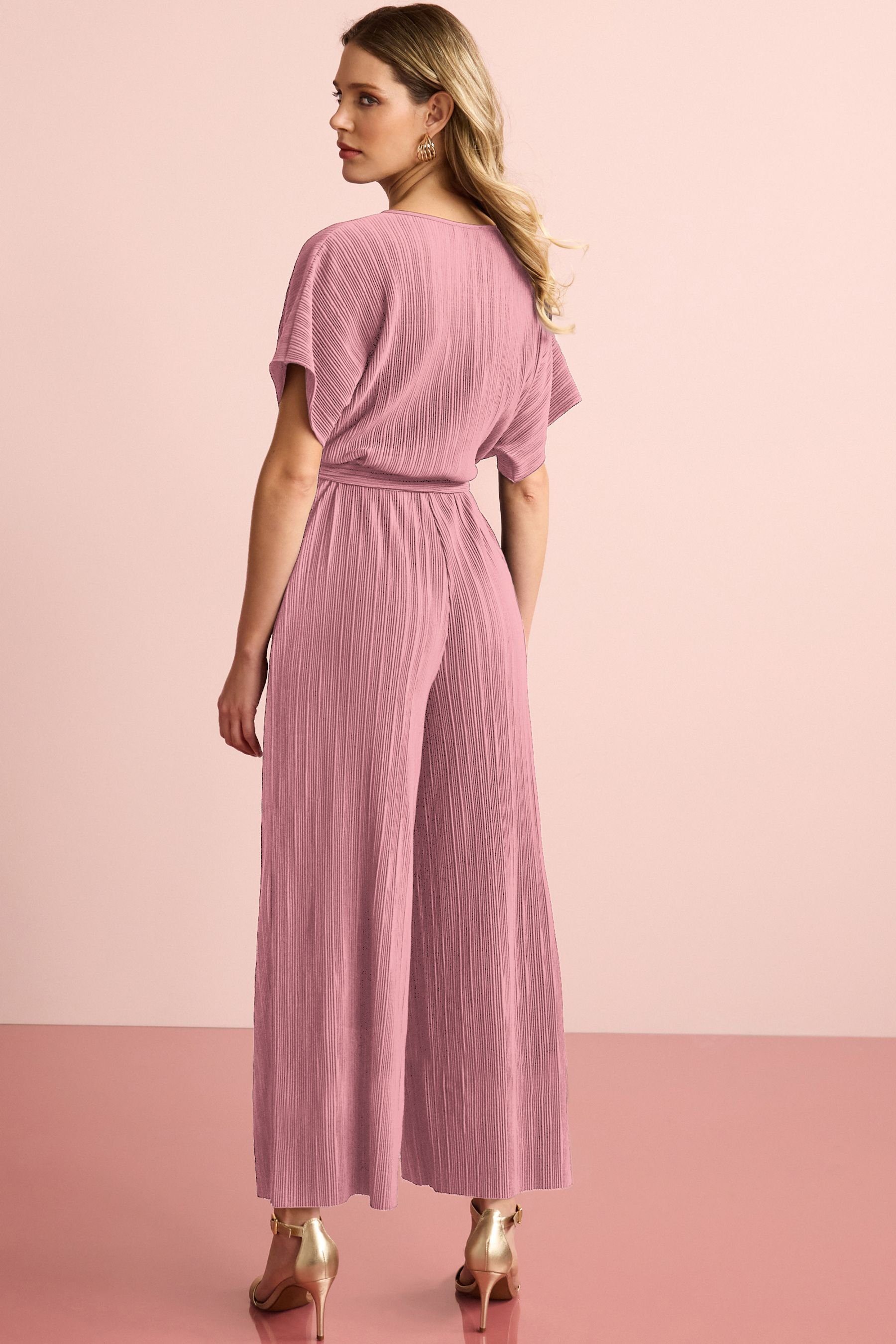 Next Jumpsuit Plissierter Kurzarm-Jumpsuit (1-tlg)