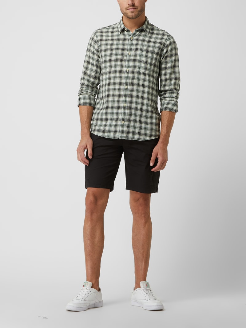 Cargoshorts mit Stretch-Anteil in schwarz