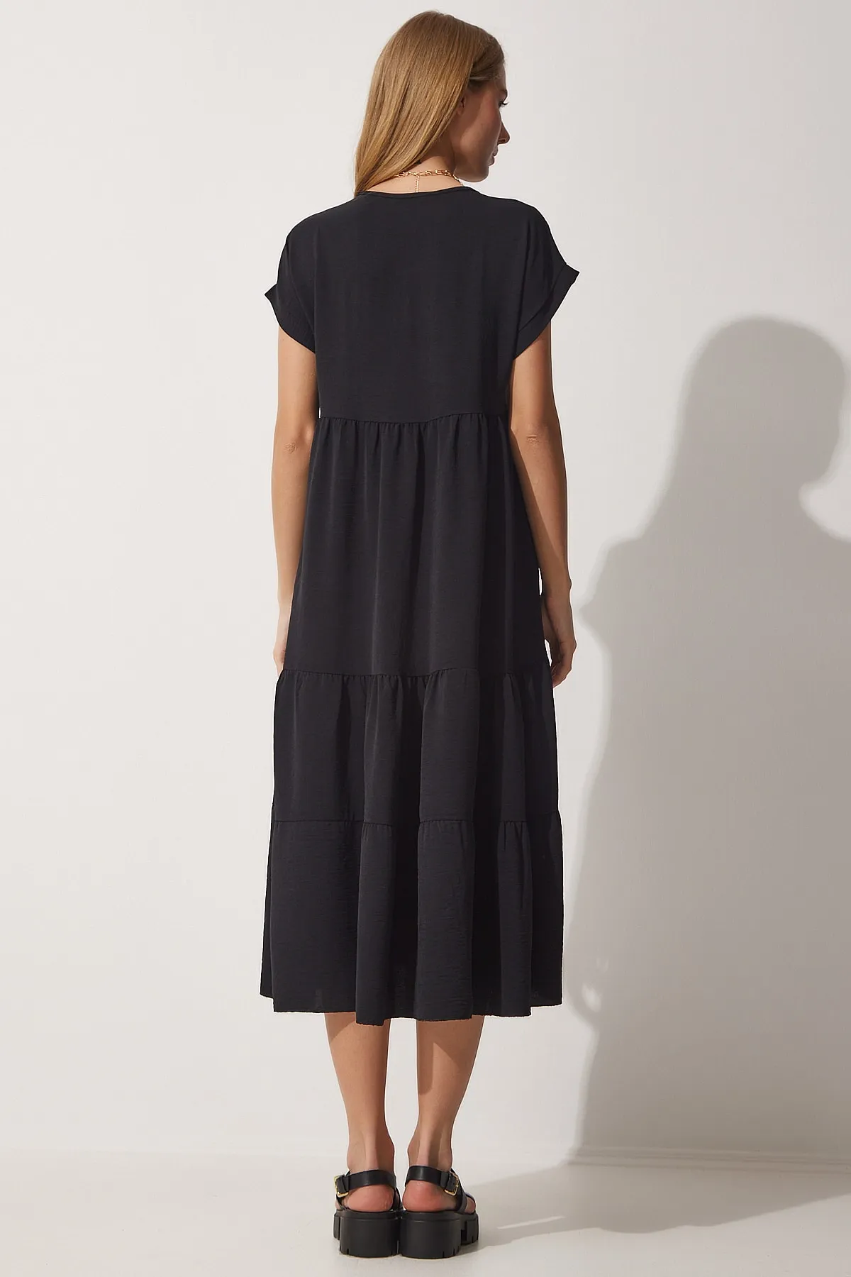 Happiness İstanbul  Schwarzes langes Ayrobin-Sommerkleid mit V-Ausschnitt für Damen DD01194