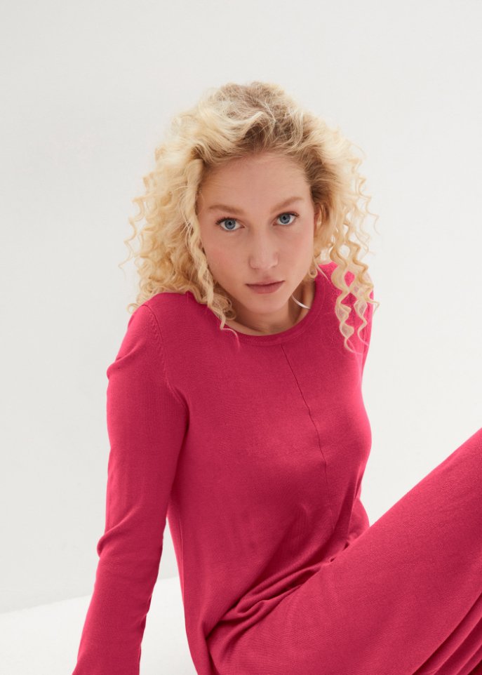 Feinstrickkleid in O-Silhouette, knieumspielend