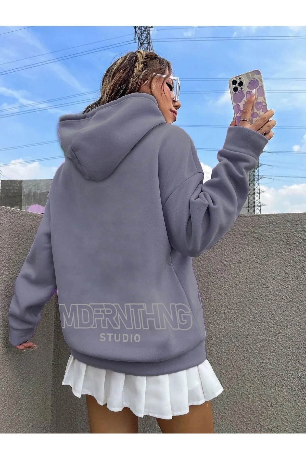Know  Grau gefärbtes „Mad For Nothing“ bedrucktes Oversize-Kapuzenpullover für Damen