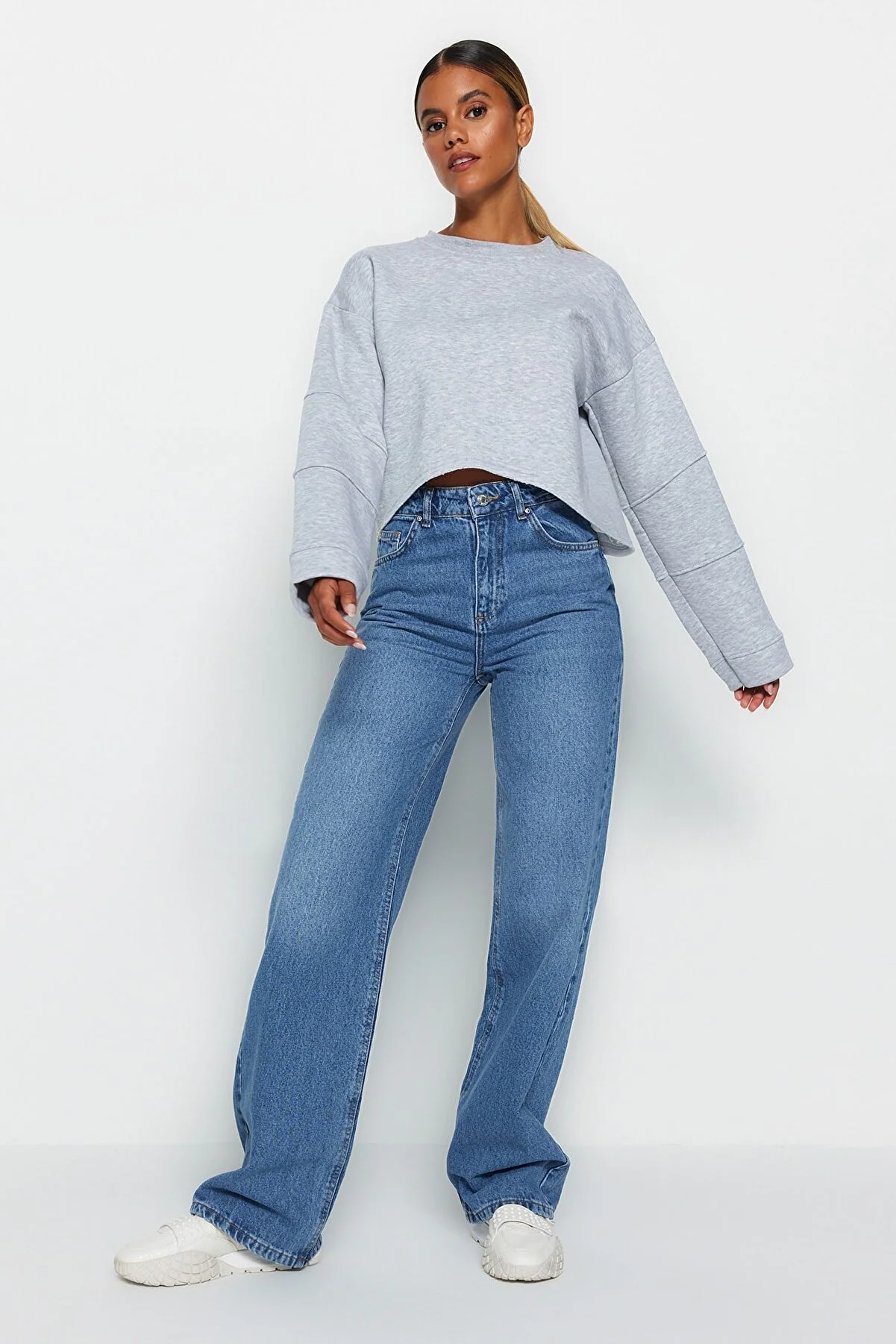 Trendyol Collection  Blaue Jeans mit hoher Taille und weitem Bein TWOAW24JE00074