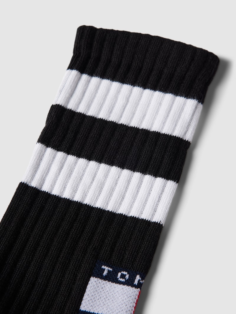 Socken mit Kontraststreifen in schwarz