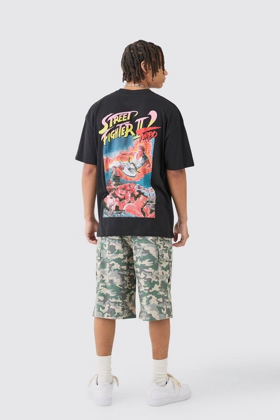 Oversize T-Shirt mit lizenziertem Street Fighter Gaming Print