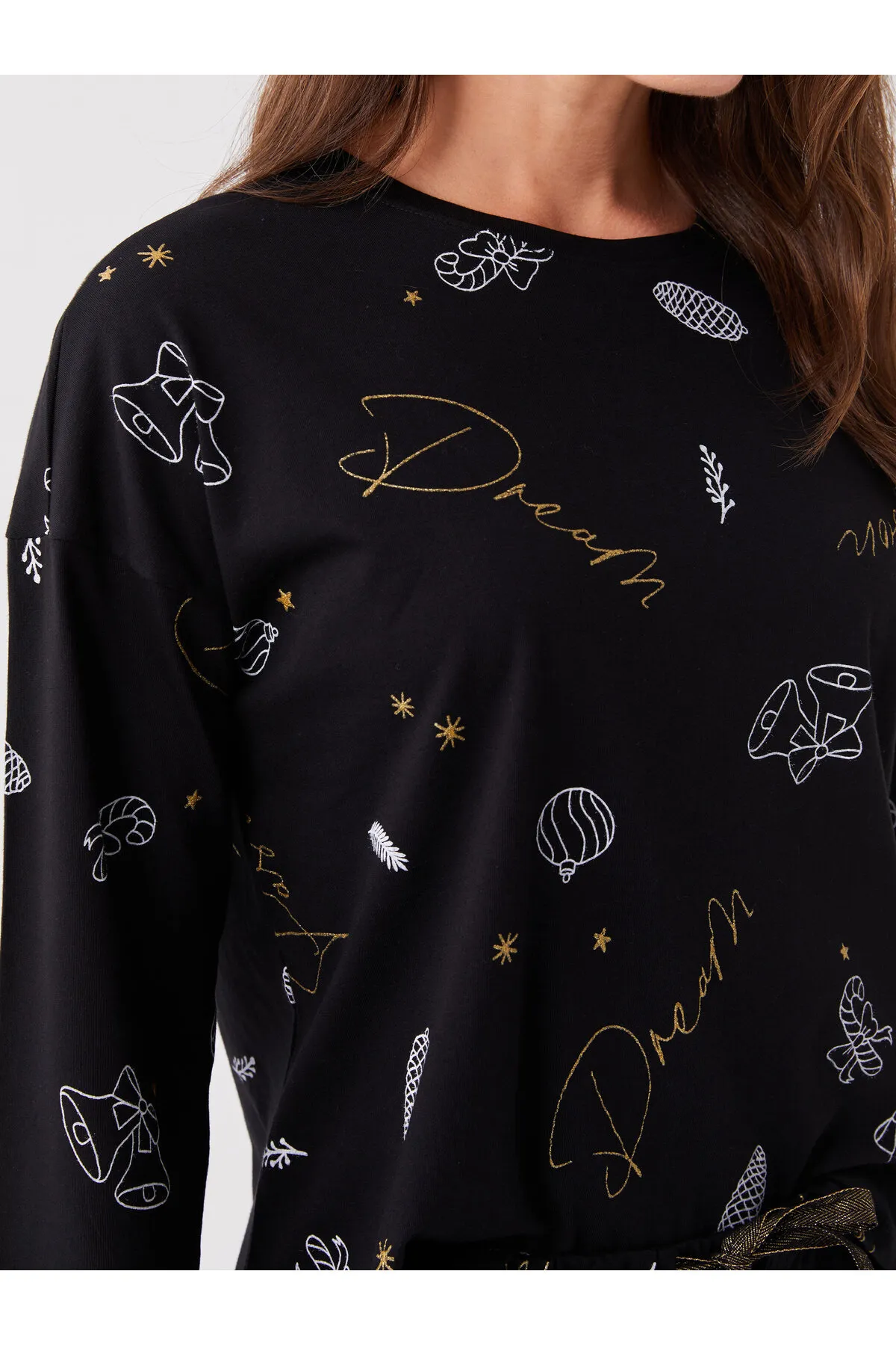 LC Waikiki  Gemustertes Langarm-Damenpyjama-Set mit Rundhalsausschnitt