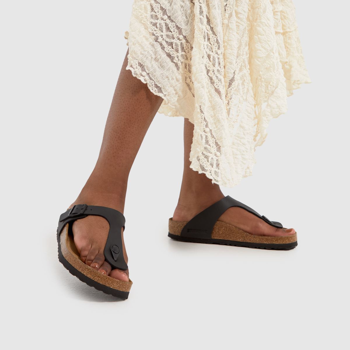 BIRKENSTOCK gizeh szandálok fekete színben