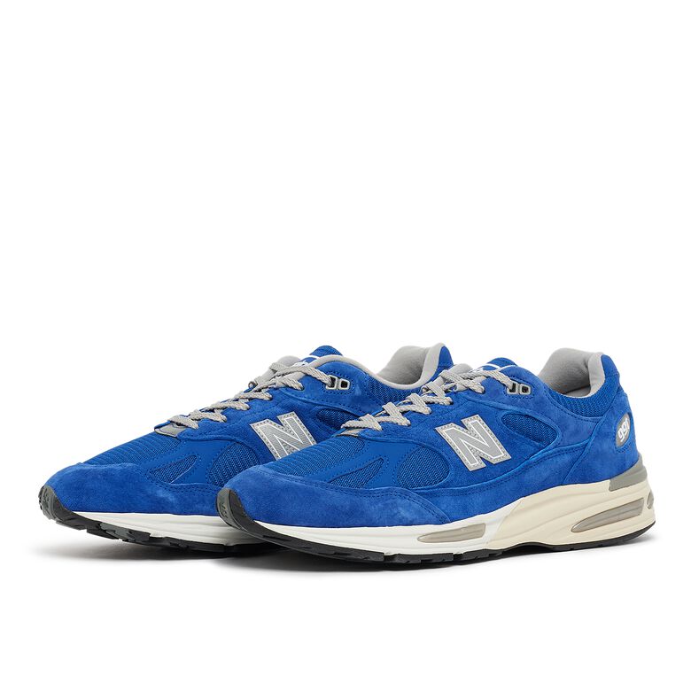 New Balance 991v2 