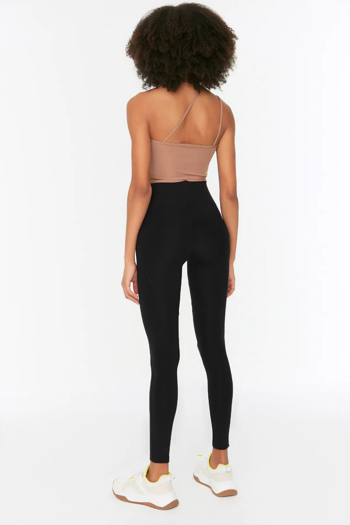 Trendyol Collection  Schwarze, gestrickte Sport-Leggings mit Push-Up-Effekt in voller Länge TWOAW21TA0030