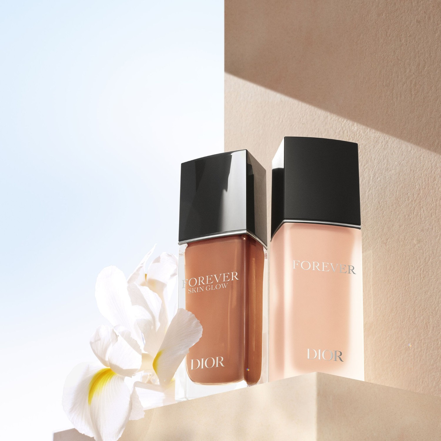 DIOR Skin Glow - Блистава подлога - Цветна и чиста нега коже - 24-часовна трајност и хидратација