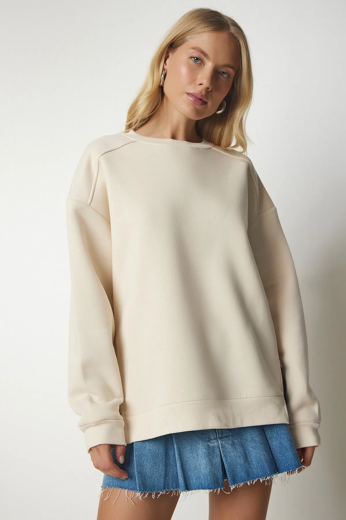 Happiness İstanbul  Sweatshirt - Beige - Regular Fit