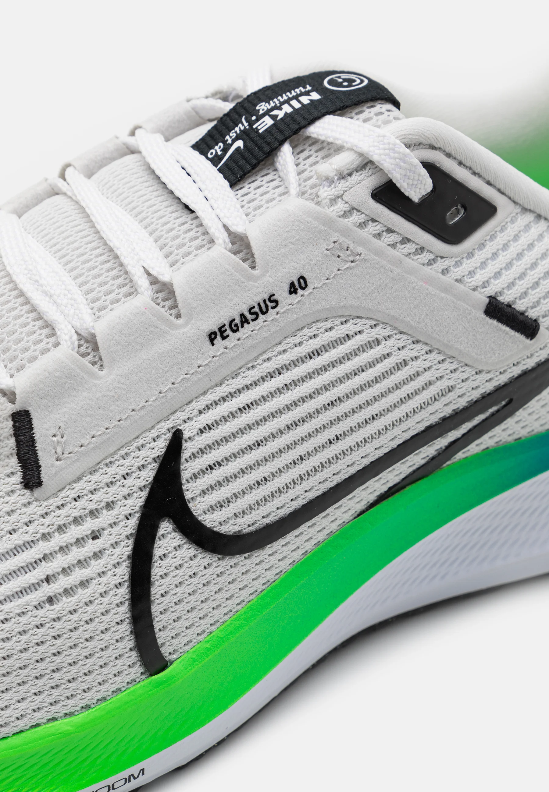 Nike Performance AIR ZOOM PEGASUS 40 - Zapatillas de running neutras