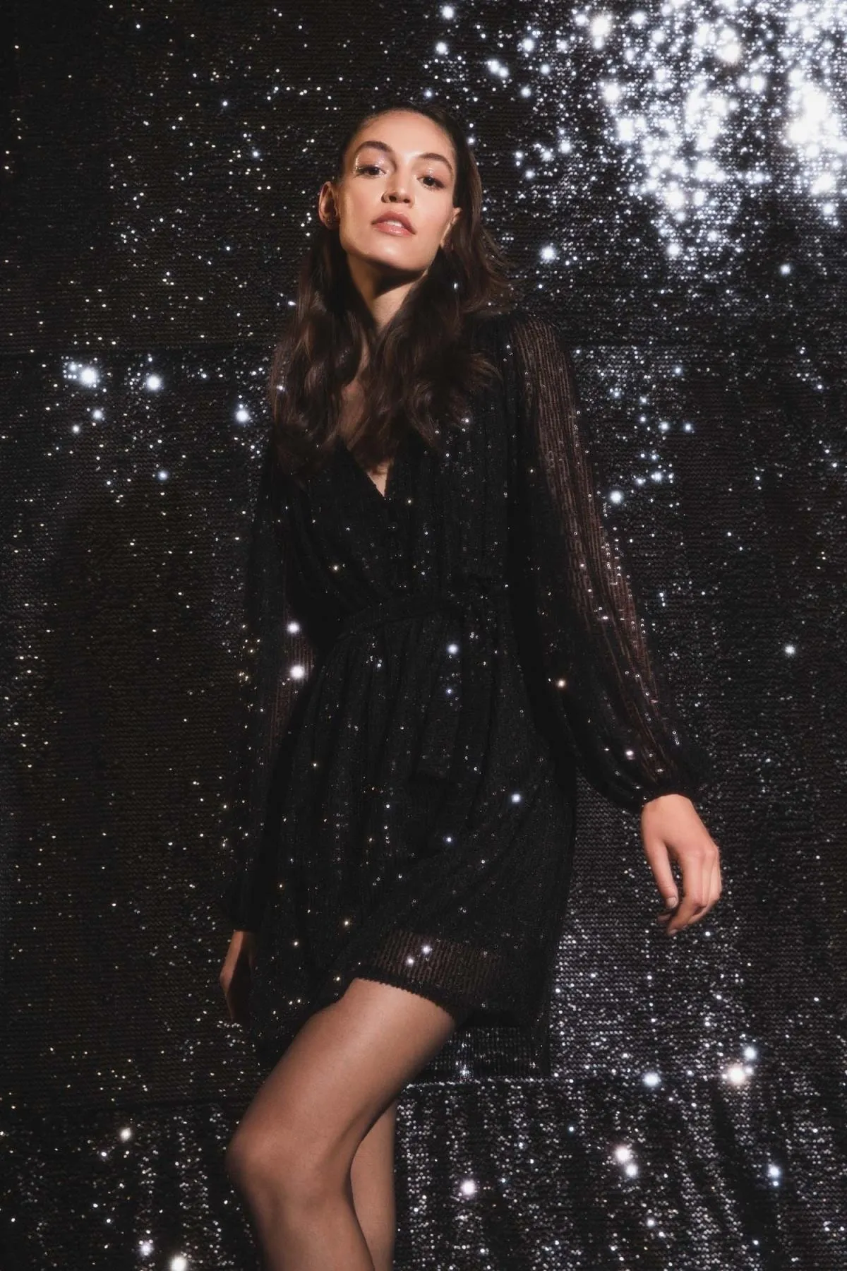 DeFacto  Langärmliges Minikleid mit Pailletten und Gürtel