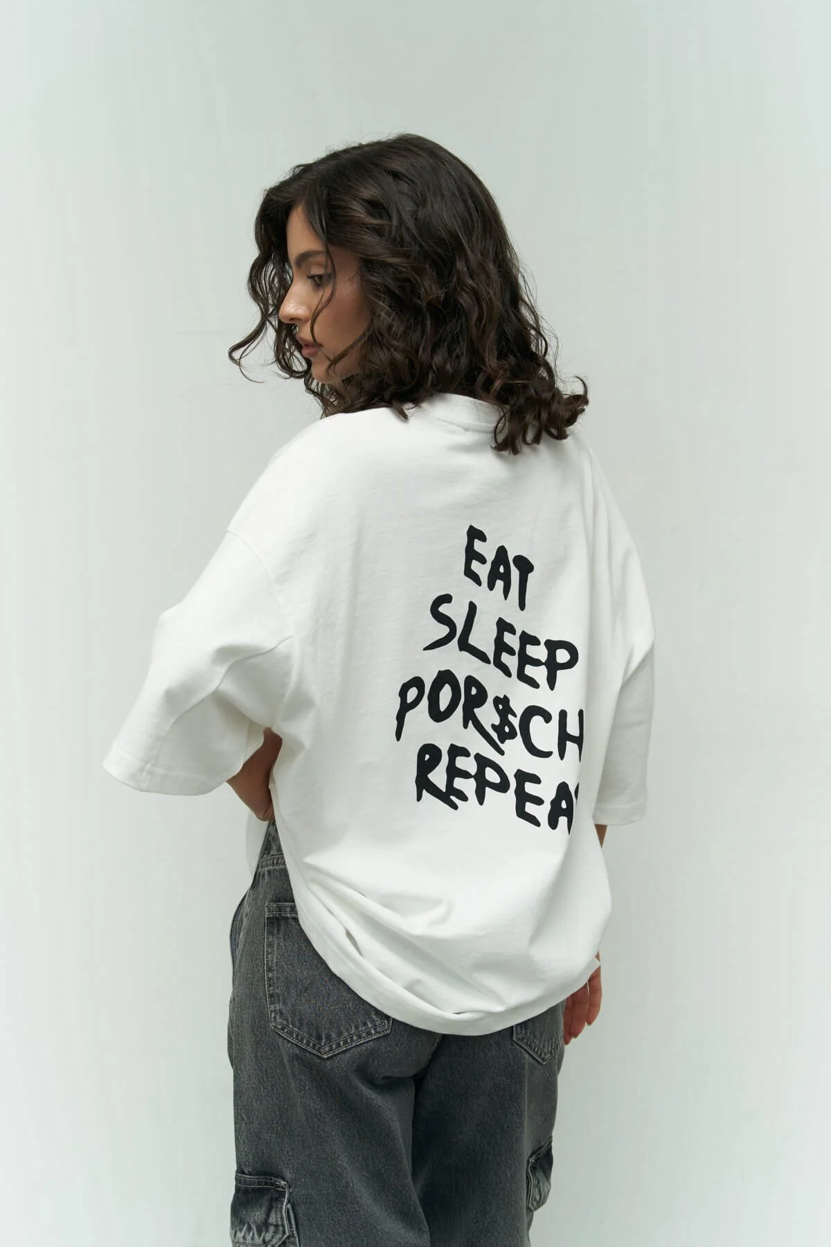 MAİ COLLECTİON  Weißes Oversize-T-Shirt „Eat Sleep“