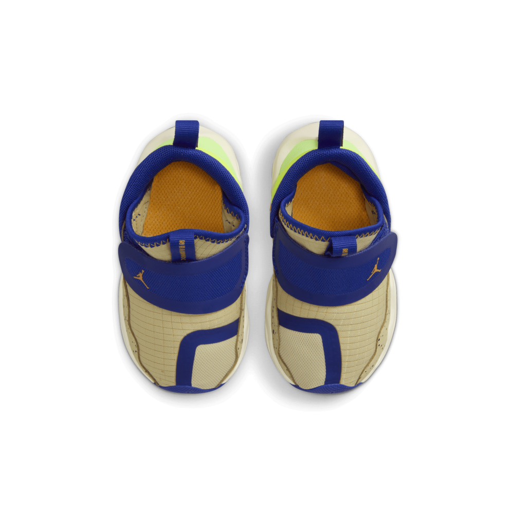 NIKE JORDAN 23 7 DZ6331-700 / braun