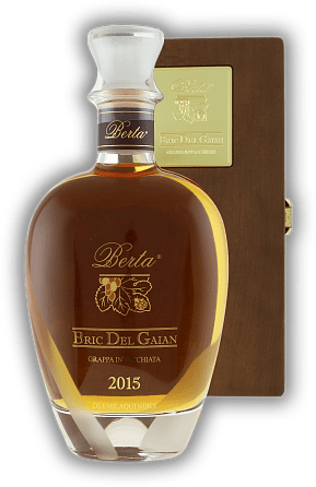 Berta Bric del Gaian Grappa di Moscato 2015 in Holzkiste Berta Bric del Gaian Grappa di Moscato 2015 in Holzkiste Gereifter Grappa. Jahrgang 2015 - 0,7	 Liter - Vol 43%