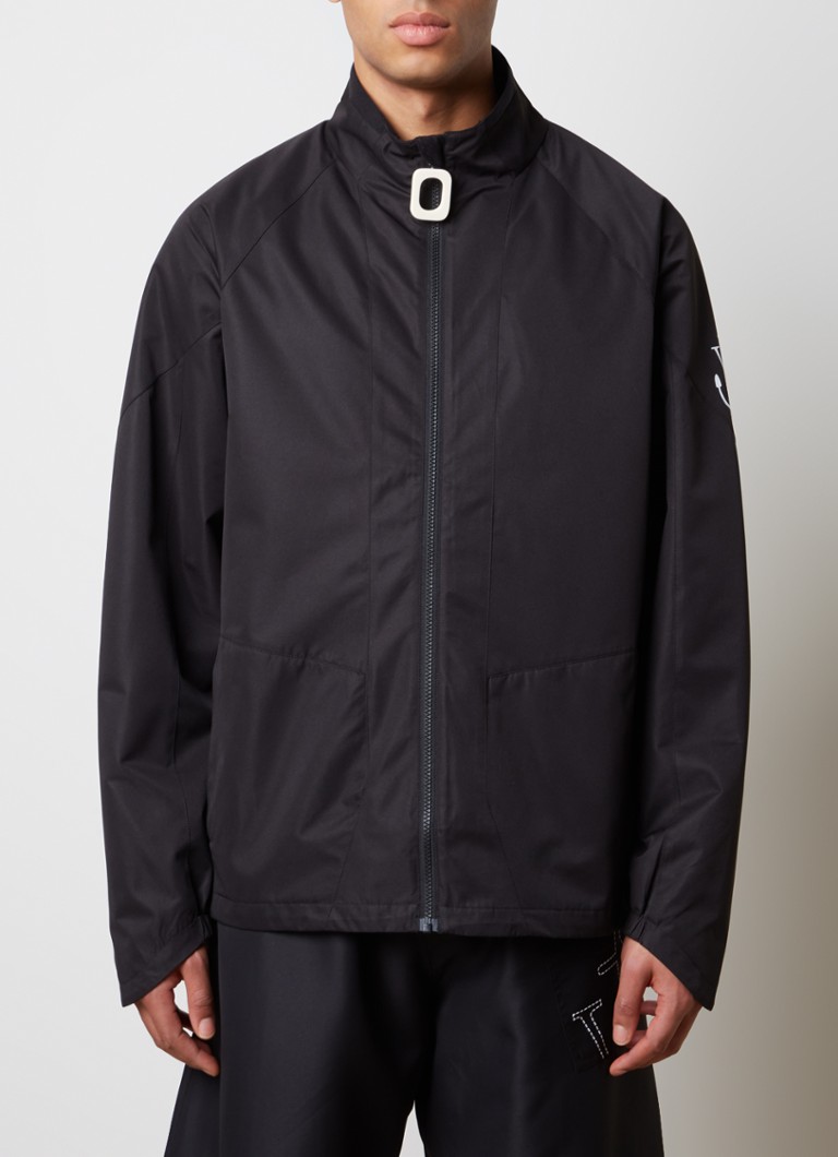 Bunda JW Anderson s logem a kapsami na zip