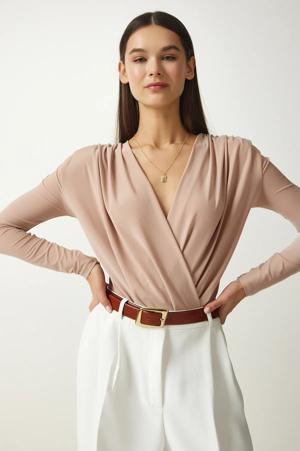 Happiness İstanbul  Damen-Strickbluse mit Wickelkragen in Beige, zum Anstecken, FF00147