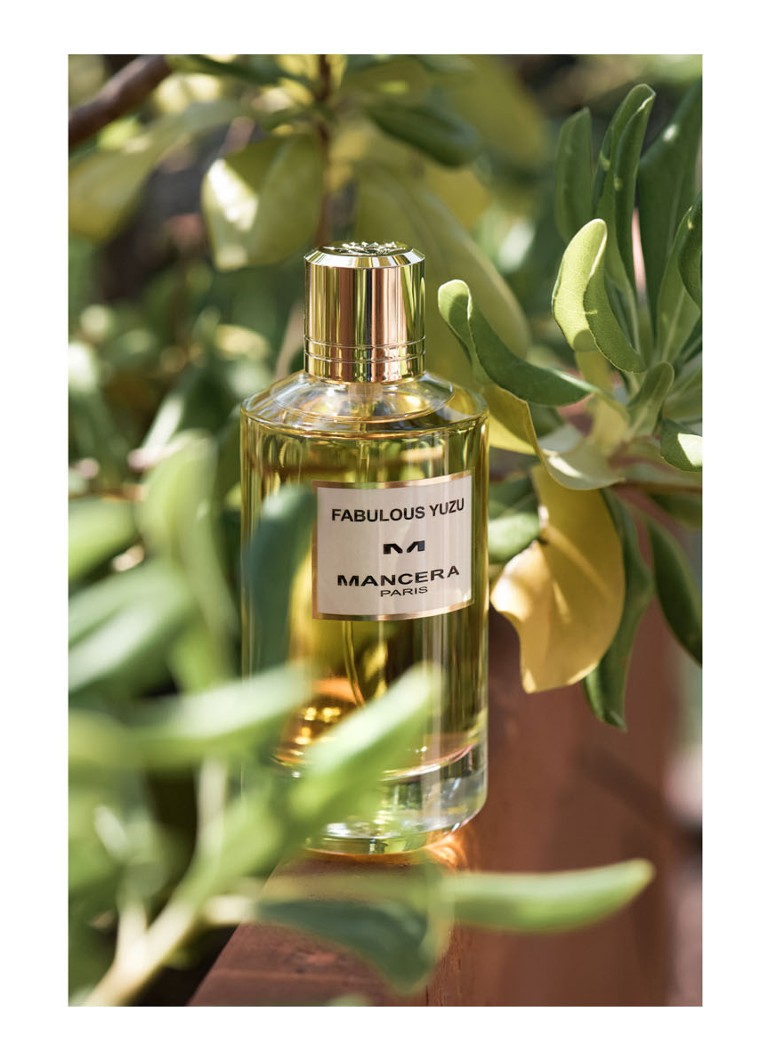 Fabuloasa apa de parfum Yuzu Mancera